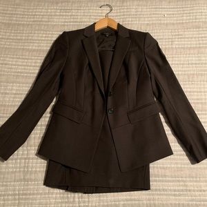 Ann Taylor Brown Suit (Jacket/Skirt), Size 00P